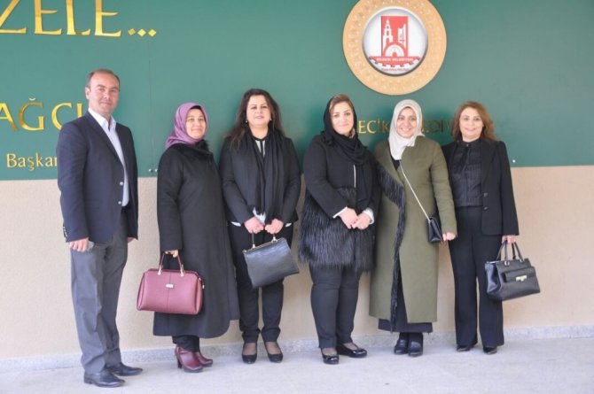 Bakan Soylu’nun eşi Hamdiye Soylu, Şeyh Edebali Türbesi’ni ziyaret etti