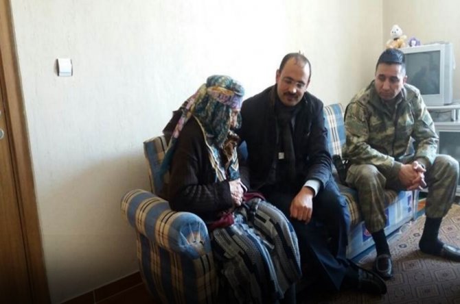 Kaymakam Kalkan, köylülerin sorunlarını dinledi