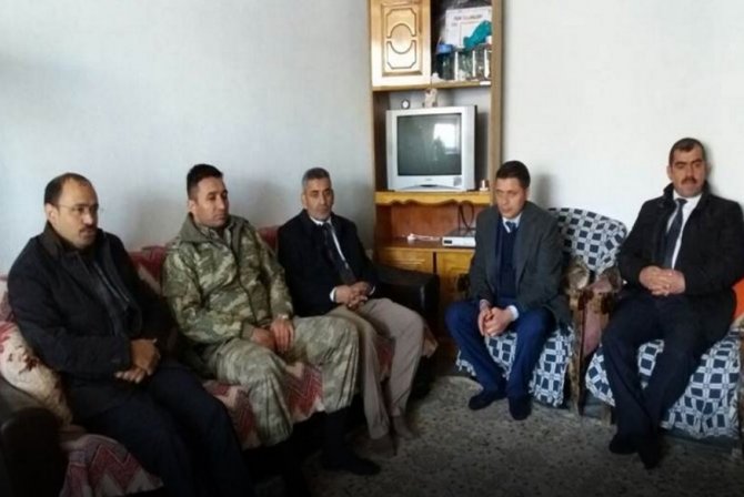 Kaymakam Kalkan, köylülerin sorunlarını dinledi