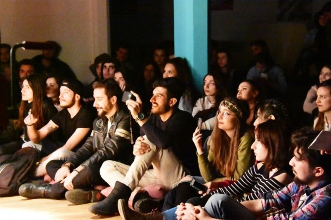 Ahmet Erensoy Gençlik Merkezi meyvelerini vermeye başladı