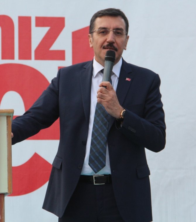 Bakan Tüfenkci: "Muhalefet neye hayır dediğini bilmiyor"