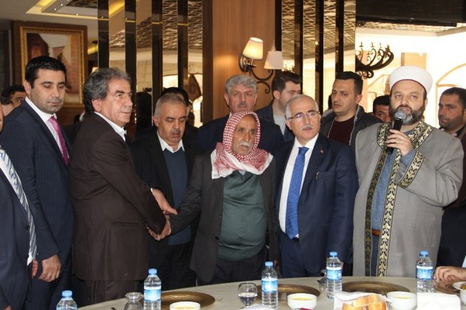 Aileler arasındaki 1 yıllık husumet barış yemeğiyle son buldu