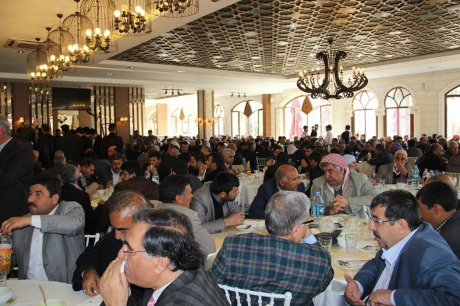 Aileler arasındaki 1 yıllık husumet barış yemeğiyle son buldu