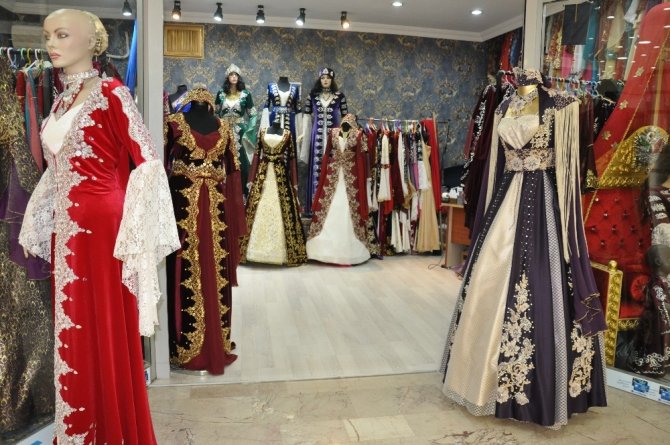 Bindallı yeniden kına gecelerinin vazgeçilmezi oldu