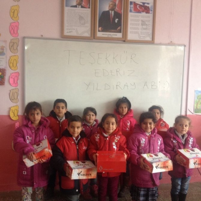 İçerde dizisinin Alyanak’ı, Ahlatlı çocukları unutmadı