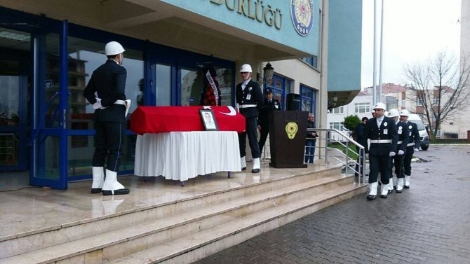 Sinop’ta kazada ölen polis için tören düzenlendi