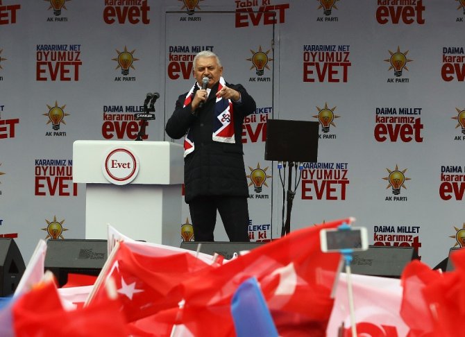 Başbakan Yıldırım: "Türkiye, Hollanda seçimlerine de ayar verdi"