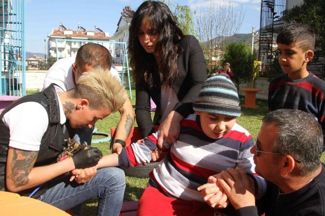 Sevgi İzi Dövmeleri Yapıldı