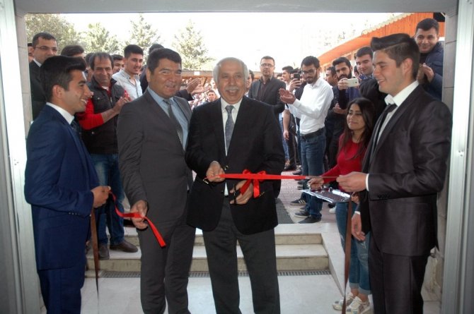 ÇÜ Adana Meslek Yüksek Okulu’nda öğrenciler, kendi eğitim setlerini yaptı