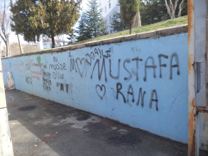 Duvar yazıları şimdilere bir başka