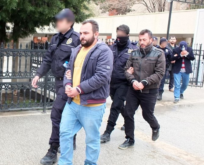 Mardin’de FETÖ operasyonunda 10 asker tutuklandı
