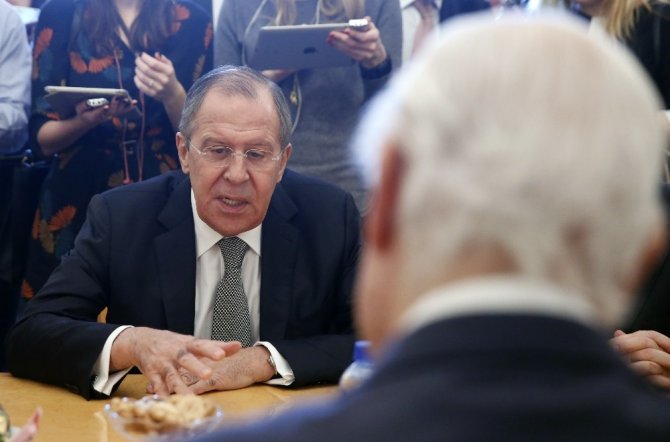 BM Suriye Özel Temsilcisi Mistura, Lavrov’la bir araya geldi