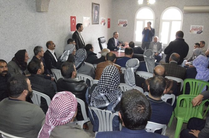 Eski Milletvekili Zülfikar İzol, aşiret mensuplarına Cumhurbaşkanlığı Hükumet Sistemini anlattı