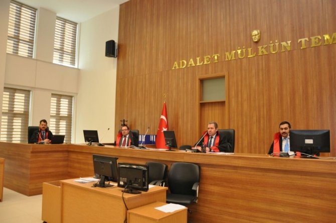 Adana’daki FETÖ davasında başsavcı iddia makamında