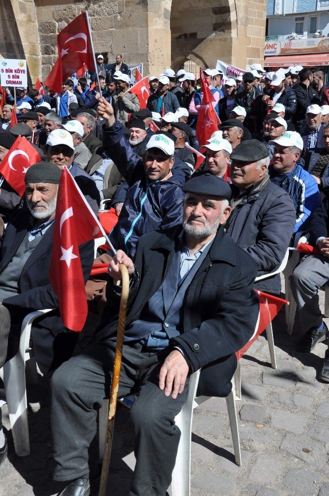 Orman ve Su İşleri Bakanı Prof. Dr. Veysel Eroğlu, 16 Nisan referandumuna değinerek: