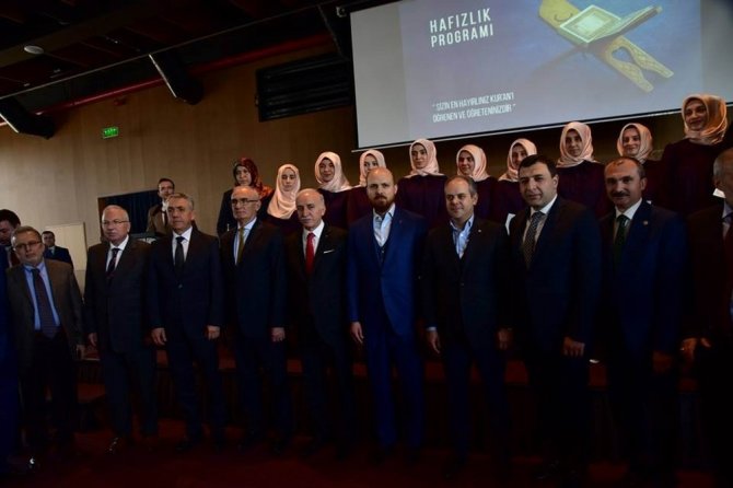 Bilal Erdoğan: “Türkiye, 16 Nisan’dan sonra Batı kaynaklı zulümlerin son bulması için çalışacaktır”