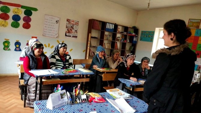 Beyaz önlükllerden “Dünya tuza dikkat haftası” etkinlikleri