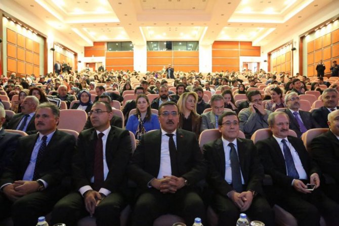 Yeni Türkiye Konferanslarının 7’incisi İnönü Üniversitesinde yapıldı