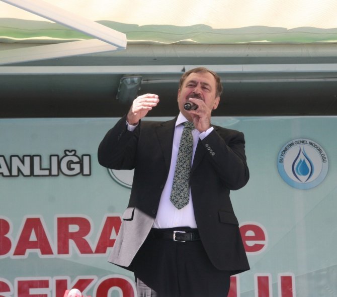 Bakan Eroğlu: "Mevcut parlamenter sistem krize yol açıyor, Türkiye’nin önünü kesiyor"