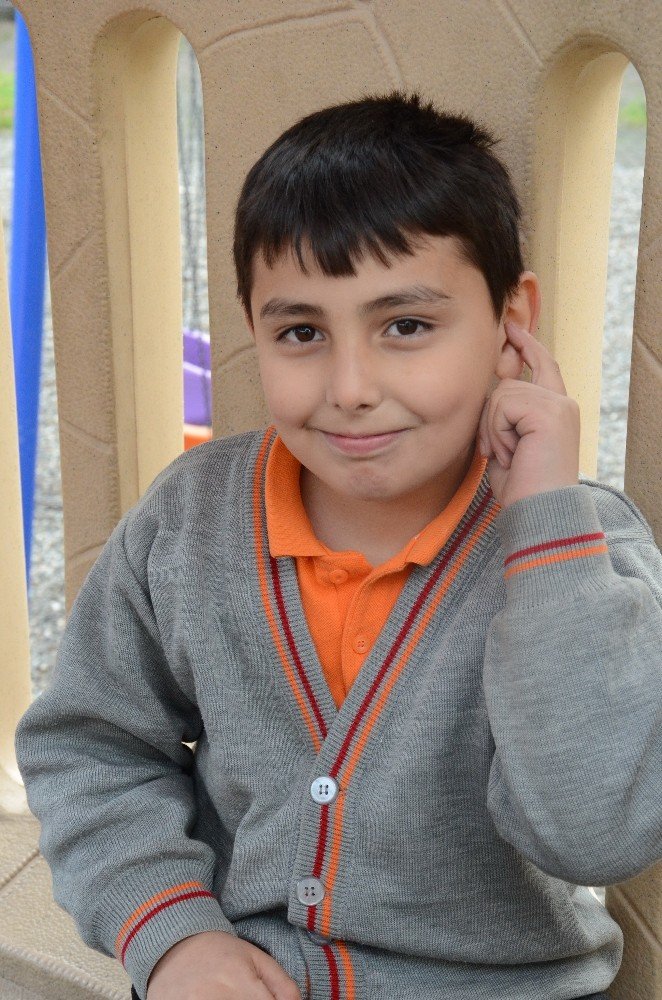 9 yaşındaki Bayram, 50 bin liraya ‘anne’ diyecek
