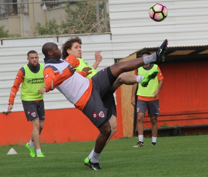 Adanaspor, Galatasaray maçı hazırlıklarını sürdürüyor