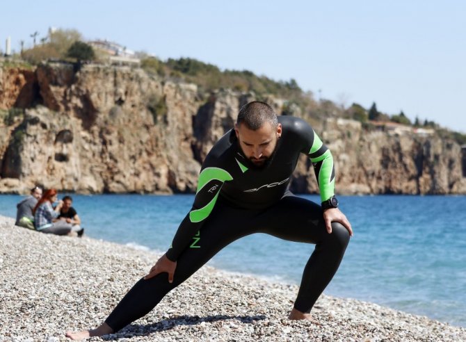’Çivi çiviyi söker’ dedi, kanseri triatlonla yendi