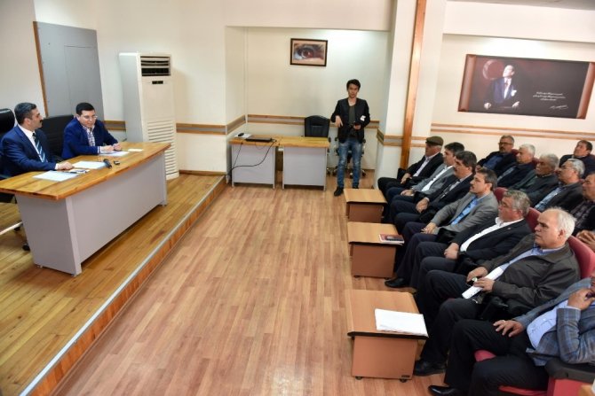 Antalya Defterdarı Avni Tolunay Mahallesi sakinleri ile buluştu