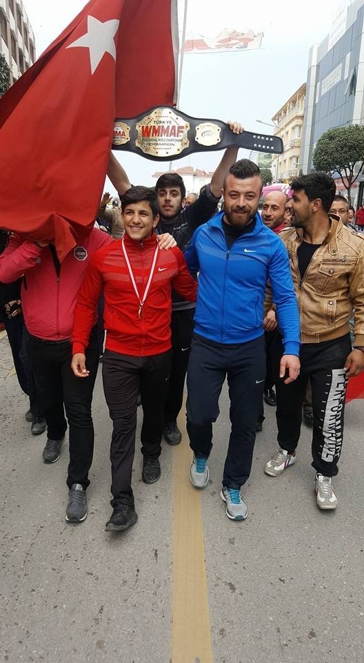 Yalovalı Roman sporcu dünya şampiyonu oldu