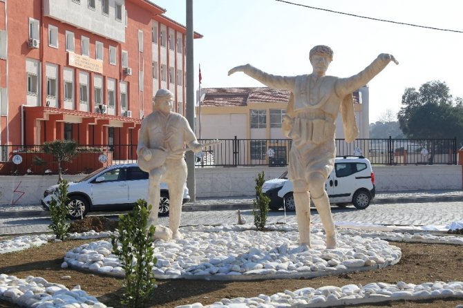 Burhaniye’ye gelenleri efeler karşılayacak