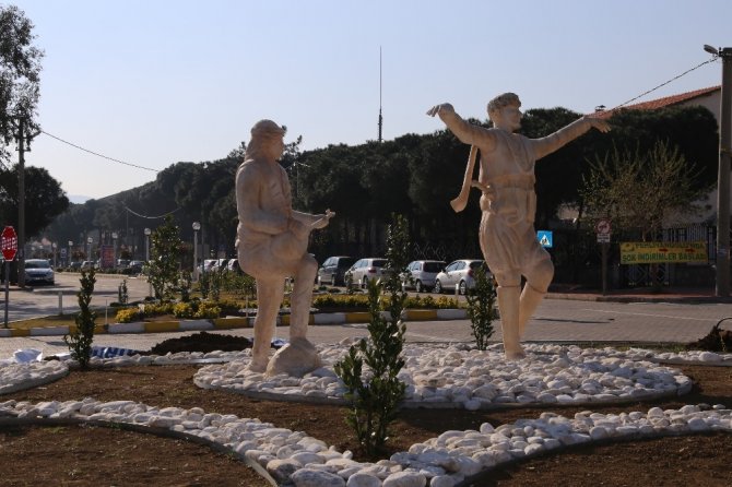 Burhaniye’ye gelenleri efeler karşılayacak