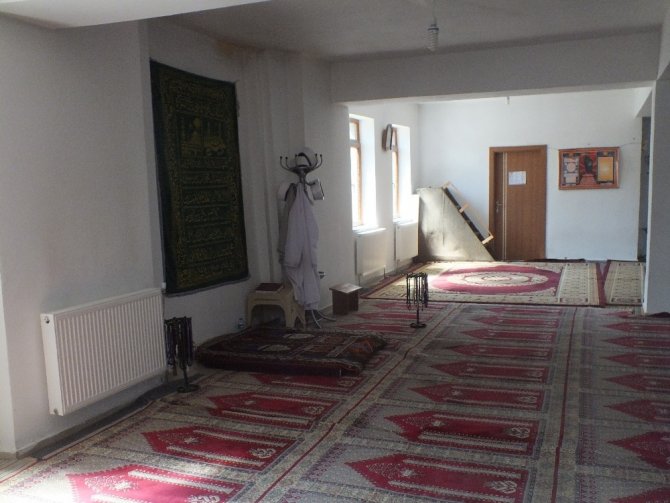 1071 Malazgirt Kümbet Camii dört yıldır bitirilemedi