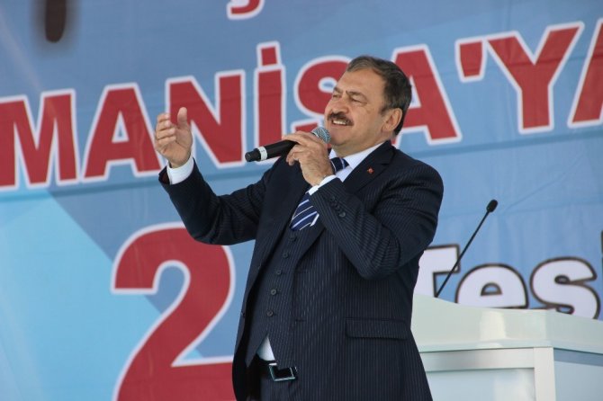 Bakan Eroğlu: “Bizler Türkiye’nin geleceği için inadına ‘evet’ diyeceğiz”