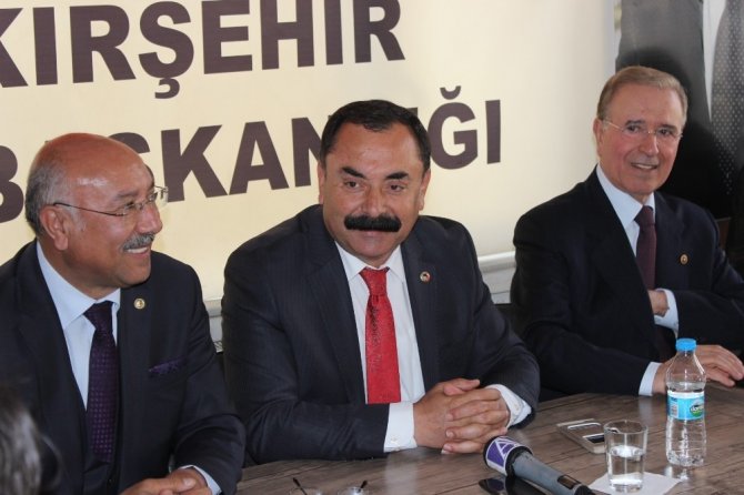 CHP Tekirdağ Milletvekili Enis Tütüncü: