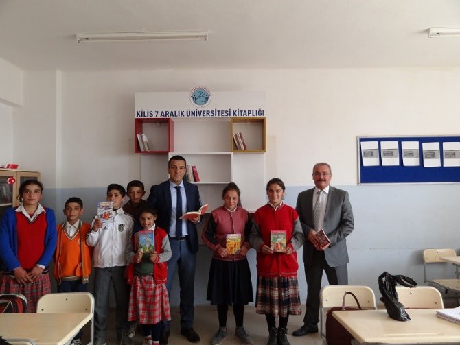 Köy Okullarımız Kütüphanesiz Kalmasın etkinliği