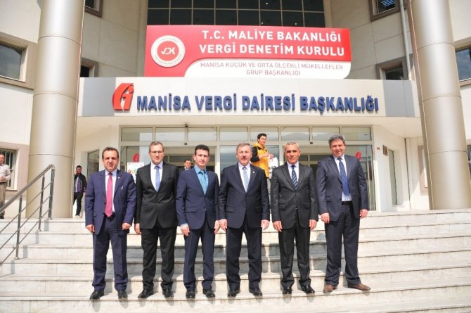 AK Parti’li Özdağ: "Mağduriyetleri hukuk, siyasi irade, bürokrasi giderir"
