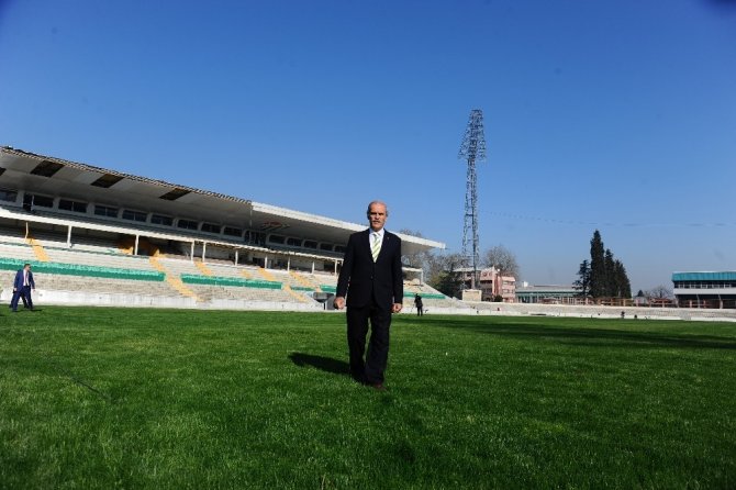 Bursa’nın stadyumdan dönüştürülen yeni meydanı Cumhurbaşkanı’nı bekliyor