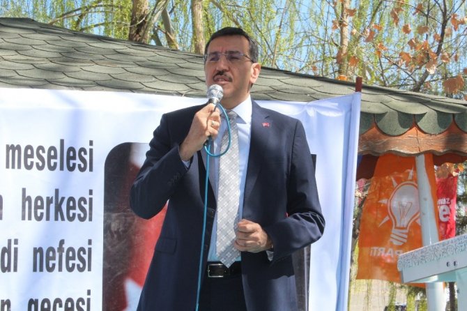 Bakan Tüfenkci: "Türkiye’nin rantını yiyenler ’eski sistem devam etsin’ diyor”