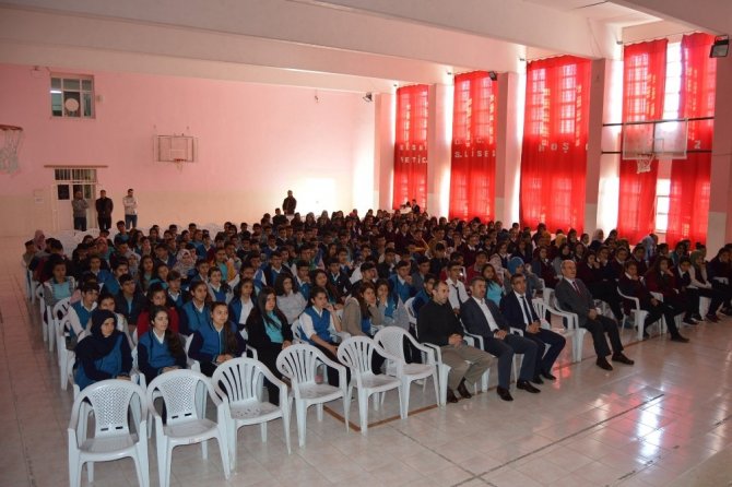 Besni ilçesinde "Başarıda Moral ve Motivasyon" semineri verildi
