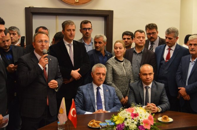 AK Partili Ataş Turgutlu’da konuştu