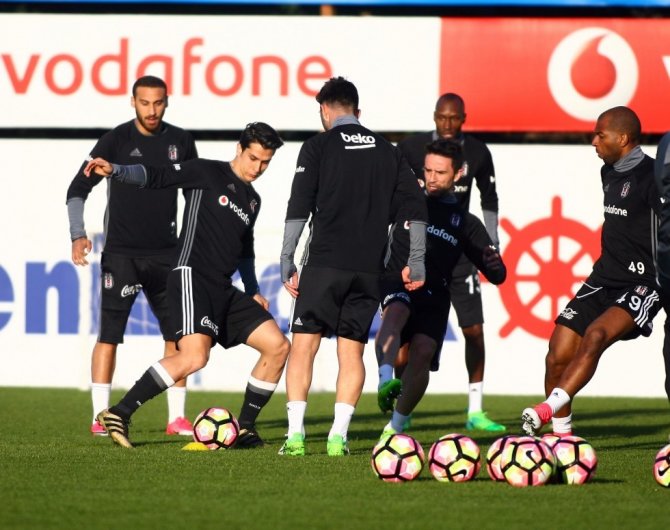 Beşiktaş’ta Gençlerbirliği maçı hazırlıkları sürüyor