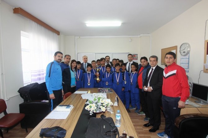 Yıldızlar Erkeklerde Futsal İl şampiyonluğu müsabakaları tamamlandı
