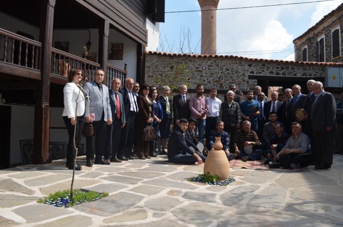 Nüfus müdürleri Kula’da toplandı