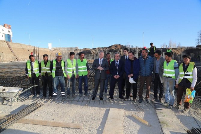 Muhsin Yazıcıoğlu Kültür Merkezi’nde çalışmalar sürüyor