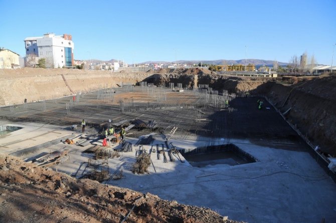 Muhsin Yazıcıoğlu Kültür Merkezi’nde çalışmalar sürüyor