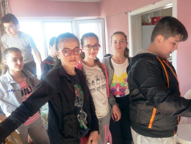 Gömeç’te ‘Kuşaklar arası Sevgi Projesi’ amacına ulaşıyor