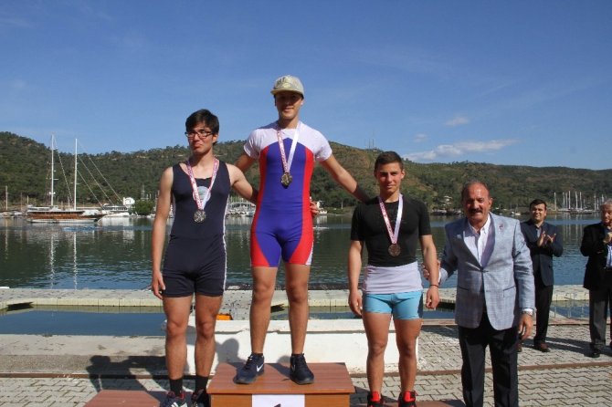 Fethiye’de Kürek Şampiyonası heyecanı