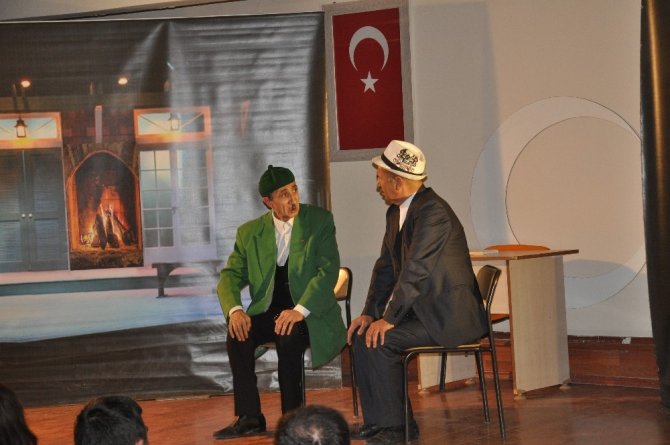 ‘Teyo Emmi’den kahkaha tufanı