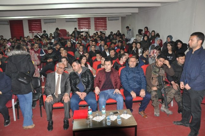 ‘Teyo Emmi’den kahkaha tufanı