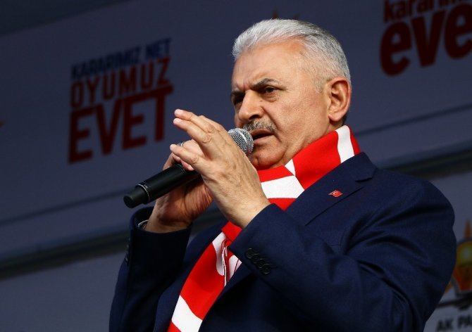 Başbakan Yıldırım: “CHP sana yakışır mı HDP’nin kuyruğuna takılıp hayır kampanyası yapmak?”