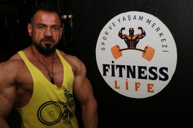 Batmanlı Hasan Güler vücut geliştirme şampiyonu oldu